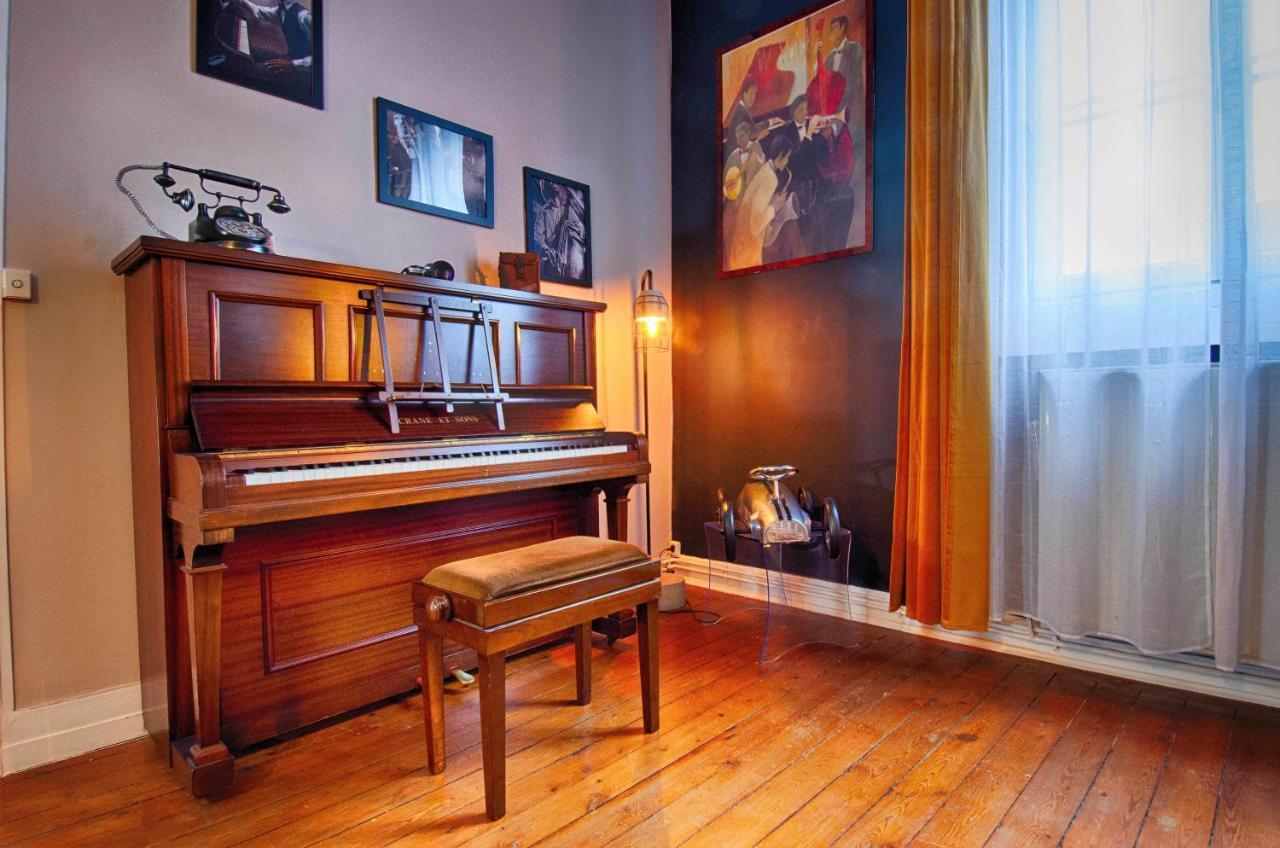 Sweet Nina Jazz Appartement Pour 5 Voyageurs, Situe A La Place De La Republique, Avec Parking Et Lit Queen Size Le Mans Exteriör bild